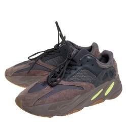 مملوكة مسبقًا Yeezy x adidas Grey Mesh And Suede Boost 700 V2 Geode Sneakers Size 46