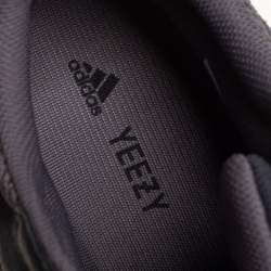 مملوكة مسبقًا Yeezy x adidas Grey Mesh And Suede Boost 700 V2 Geode Sneakers Size 46