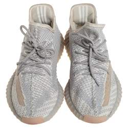 Pre Owned حذاء رياضي يزي وأديداس بوست 350 في2 لوندمارك قماش تريكو كريمي/ رمادي مقاس 45 1/3