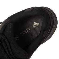 مملوكة مسبقًا حذاء رياضي ييزي x أديداس بوست 700 ڨي2 فانتا كانفاس وسويدي رصاصي/أسود مقاس 42 2/3 