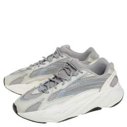 مملوكة مسبقًا Yeezy x adidas Grey/White Cotton Knit And Nubuck Boost 700 V2 Static Sneakers Size 42 2/3