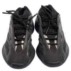 مملوكة مسبقًا حذاء رياضي  اديداس X ييزي 700 V3 ألفاه قماش تريكو وبولي يوريثان أسود بعنق منخفض مقاس 39 1/3  