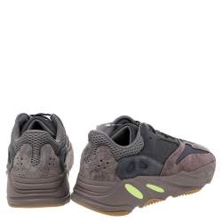 Pre Owned حذاء رياضي ييزي x أديداس 700 سويدي بنفسجي وشبك بني/رصاصي مقاس 42 2/3 