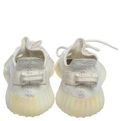 Pre Owned حذاء رياضي ييزي x أديداس بوست 350 ڨي2 كريمي/تريبل قماش تريكو أبيض مقاس 36