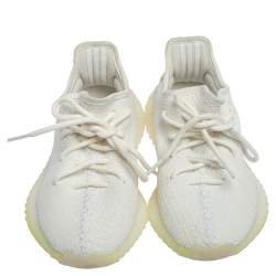 Pre Owned حذاء رياضي ييزي x أديداس بوست 350 ڨي2 كريمي/تريبل قماش تريكو أبيض مقاس 36