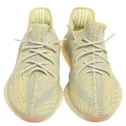 مملوكة مسبقًا حذاء رياضي ييزي x أديداس قماش بوست 350  V2  أنتليا تريكو أصفر/رصاصي غير عاكس مقاس 44