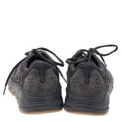 Pre Owned حذاء رياضي ييزي x أديداس بوست 700 موف v2 شبك وسويدي رمادي داكن منخفض من أعلى مقاس 39 1/3