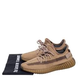 مملوكة مسبقًا حذاء رياضي ييزي وأديداس أيرث بوست 350 V2 قماش تريكو بني مقاس 42