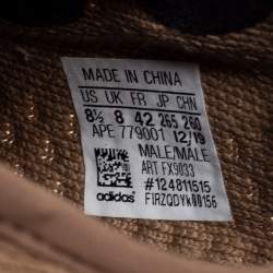 مملوكة مسبقًا حذاء رياضي ييزي وأديداس أيرث بوست 350 V2 قماش تريكو بني مقاس 42