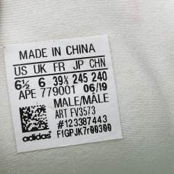 Pre Owned حذاء رياضي ييزي x اديداس 500 بون سويدي وشبك أبيض مقاس 38