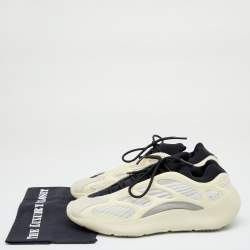 Pre Owned Yeezy x Adidas Cream Knit Fabric And Polyurethane 700 V3 Alvah Low Top Sneakers Size 46 2/3