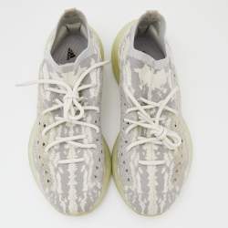 Pre Owned حذاء رياضي اديداس X ييزي بوست 380 ألين قماش تريكو أبيض / رصاصي مقاس 44