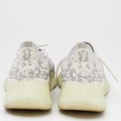 Pre Owned حذاء رياضي اديداس X ييزي بوست 380 ألين قماش تريكو أبيض / رصاصي مقاس 44