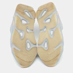 مملوكة مسبقًا حذاء رياضي ييزي x أديداس بوست 700 ڨي2 اينرتيا شبك وجلد نوبوك رصاصي/أزرق مقاس 45 1/3 