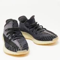 مملوكة مسبقًا حذاء رياضي ييزي x أديداس 350 V2 زيون قماش تريكو أبيض/أسود مقاس 44