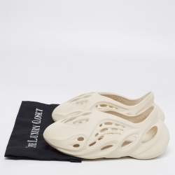 Pre Owned Yeezy x Adidas White Rubber Foam Sand Runner Sneakers Size 40