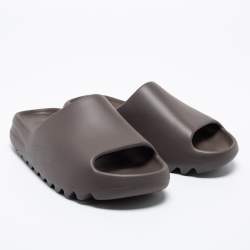Pre Owned Yeezy x Adidas Brown Rubber Onyx Slides Size 43