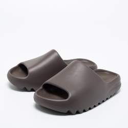 Yeezy x Adidas Brown Rubber Onyx Slides Size 43 Yeezy x Adidas | TLC