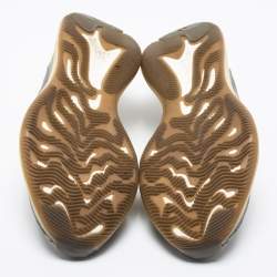 Pre Owned حذاء رياضي ييزي × أديداس بوست 380 في2 ميست قماش تريكو رصاصي/بيج مقاس 42 2/3