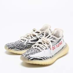 مملوكة مسبقًا Yeezy x adidas White/Black Knit Fabric Boost 350 V2 Zebra Sneakers Size 37 1/3