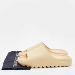 Pre Owned Yeezy x Adidas Beige Rubber Desert Sand Slides Size 48.5
