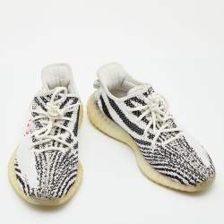 Pre Owned Yeezy x Adidas White/Black Knit Fabric Boost 350 V2 Zebra Low Top Sneakers Size 40 2/3