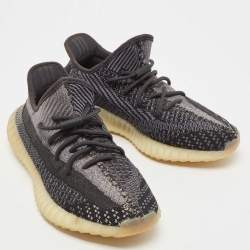 Pre Owned Yeezy x Adidas Black/Grey Knit Fabric Boost 350 V2 Carbon Sneakers Size 42