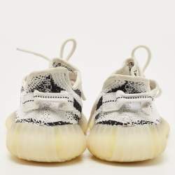 Pre Owned Yeezy x Adidas White/Black Knit Fabric Boost 350 V2 Zebra Sneakers Size 39 1/3