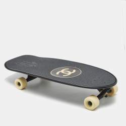 Pre Owned Chanel Black/Beige Lacquered Wood Logo Cruiser Skateboard