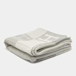 Hermes Ecru / Gris Clair Merino Wool Blend Avalon III Throw Blanket