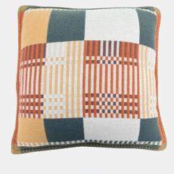 مملوكة مسبقًا Hermes Multicolor Wool Cushion
