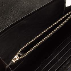 مملوكة مسبقًا Prada Triangle Logo Black Saffiano Lux Leather Wallet Organizer
