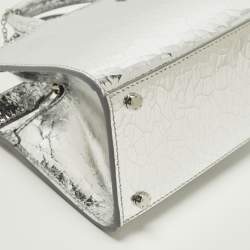مملوكة مسبقًا Aigner Cybill Stretch S Mini Silver Crackled Leather Satchel