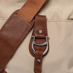 Pre Owned حقيبة كروس أيغنر إبزيم شعار جلد ونايلون بنية / بيج