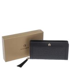 Pre Owned Aigner Black Leather Cavallina Zip Around Wallet