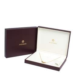 Pre Owned قلادة أينغر هورس شو مرصعة كريستال ذهبية اللون