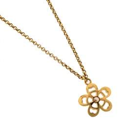 Pre Owned Aigner Gold Tone Crystal Embellished Floral Pendant Necklace 