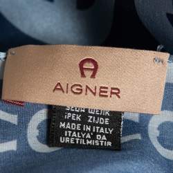 Pre Owned وشاح أيغنر حرير ساتان مطبوع شعار الماركة أزرق