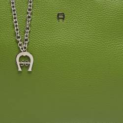 Pre Owned Aigner Apple Green Leather Medium Cybill Tote