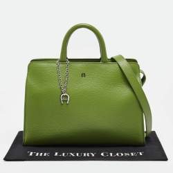 Pre Owned Aigner Apple Green Leather Medium Cybill Tote