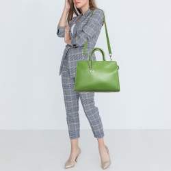 Pre Owned Aigner Apple Green Leather Medium Cybill Tote