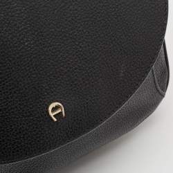Pre Owned Aigner Black Leather Flap Shoulder Bag