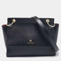 Pre Owned Aigner Black Leather Mini Carol Shoulder Bag