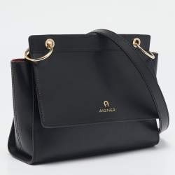 Pre Owned Aigner Black Leather Mini Carol Shoulder Bag