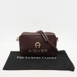 Pre Owned Aigner Burgundy Leather Bombe A Camera Crossbody Bag