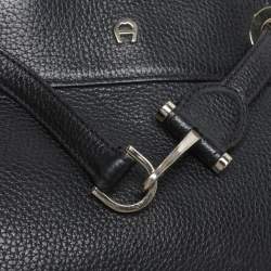 Pre Owned Aigner Black Leather Cavallina Tote
