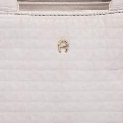 Pre Owned Aigner Off-White Leather Olivia Tote