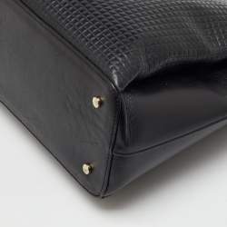 Pre Owned Aigner Black Leather Middle Zip Tote