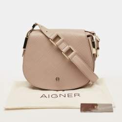 مملوكة مسبقًا Aigner Vittoria Old Rose Embossed Leather Shoulder Bag