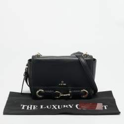 مملوكة مسبقًا حقيبة كتف أيغنر جلد قلاب أسود